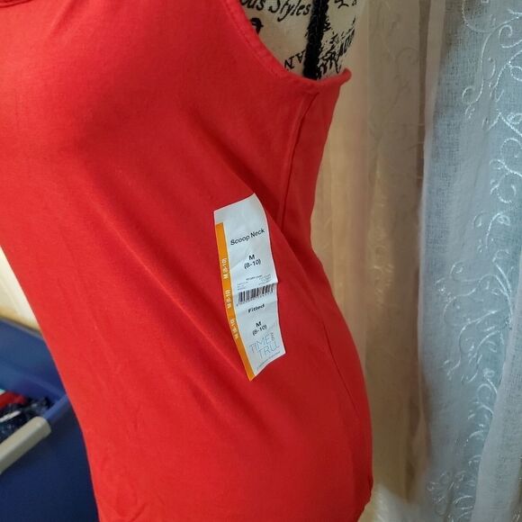 Nwt Time and Tru red scoop neck cami size medium - Picture 2 of 8